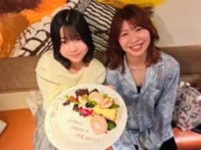 「生意気にも高校生になるって」Aマッソ加納、“姉妹”ショットに反響！ 「成長が早すぎてびっくり」