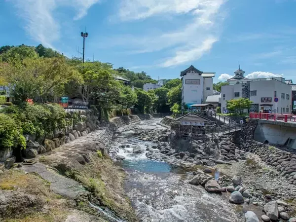 「【静岡県】風情ある日帰り入浴施設も。温泉街巡りも楽しい「修善寺温泉」の魅力とは？」の画像