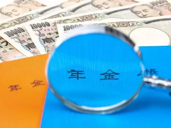 独身のいとこが亡くなりました。90歳の母親と72歳の未婚の姉がいますが、遺族年金は誰が受け取れる？