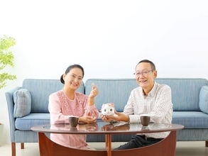 現在65歳で働きながら老齢年金を受給します。支払った厚生年金保険料は、将来もらえる年金に反映されるの？