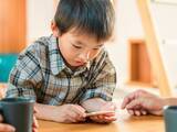 「「ギガ数を気にせず子どもに動画を見せられる」42歳・4児の母が絶賛する株主優待」の画像1