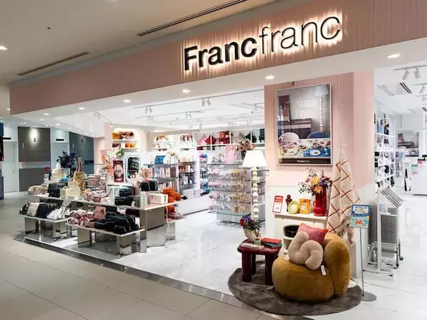 「あぁぁぁぁぁぁかわいい欲しい」Francfranc（フランフラン）の“ベロアフリルポーチ”が話題