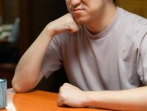 「自立は不安」36歳男性、作業所利用中で貯金10万円。実家暮らしも「びっくりするぐらいお金を使ってしまった」