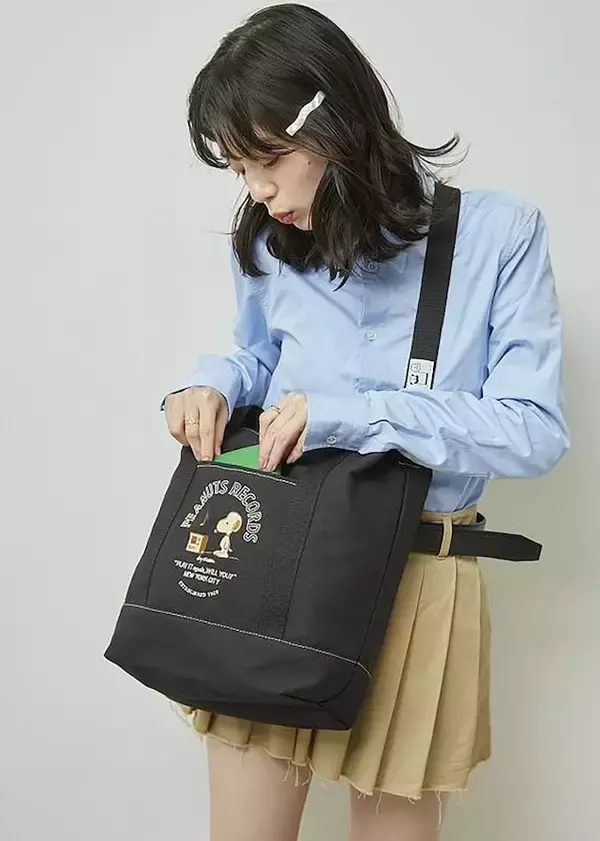 「【付録】「BOAT TOTE BAG」が付いてくる！ 『SNOOPY めっちゃBIG！！ BOAT TOTE BAG BOOK』が4月30日発売」の画像
