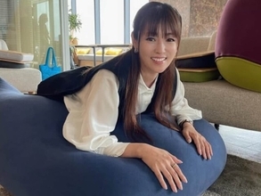 【女性が選ぶ】手が美しいと思う40代女性俳優ランキング！ 2位「深田恭子」、1位は？【2026年調査】