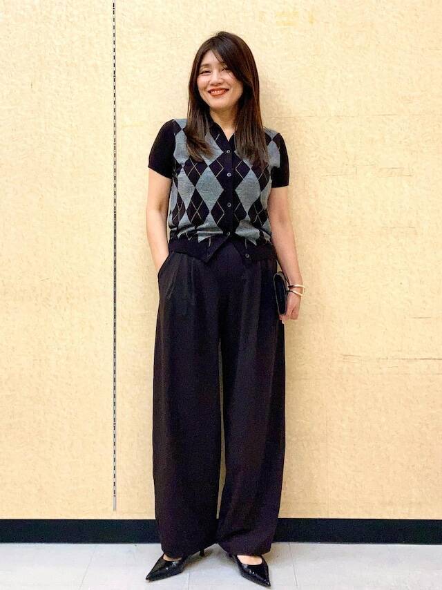 夏に大活躍の2990円パンツ！【ユニクロ】楽ちんワイドパンツでつくる「40代のきれいめ夏コーデ」3選