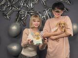 「「このビジュで18歳のママなのエグい」益若つばさ、息子の誕生日を祝福する親子ショット！ 「絶対幸せ者」」の画像1