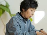 「「年金7万円で月2万円貯金できる」市営住宅に暮らす66歳女性の生活」の画像1