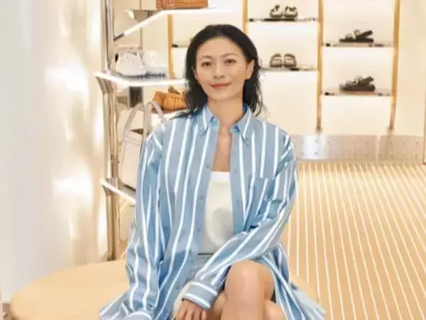 「めちゃくちゃ美脚」榮倉奈々、ミニワンピから圧巻の美脚を披露！ 「20cmでいいので脚ください」