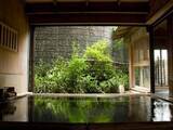 「【群馬県で泊まってよかった】黄金の湯と白銀の湯が楽しめる純和風旅館。四季の移ろいとともに心安らぐひとときを過ごせる「伊香保温泉 お宿玉樹」」の画像4