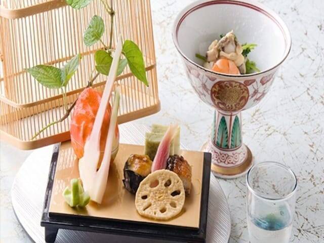 【群馬県で泊まってよかった】黄金の湯と白銀の湯が楽しめる純和風旅館。四季の移ろいとともに心安らぐひとときを過ごせる「伊香保温泉 お宿玉樹」