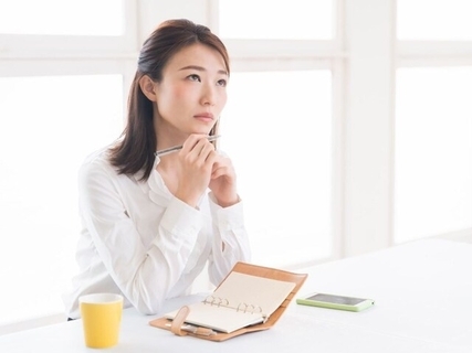 夫婦で年収約500万円ダウン「生命保険も月10万円近く、だいぶ負担」39歳女性の夫婦給与事情