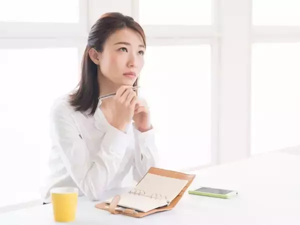 夫婦で年収約500万円ダウン「生命保険も月10万円近く、だいぶ負担」39歳女性の夫婦給与事情