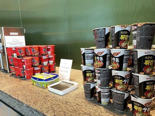 バス車内でお茶をぐびぐび……だけじゃない、海外旅行で「日本人」がやらかす笑えないマナー違反