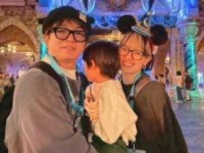 「こんな家族なりたい」濱口優、南明奈＆息子とのレアな家族ショット公開！ ディズニーへ「素敵なお写真」