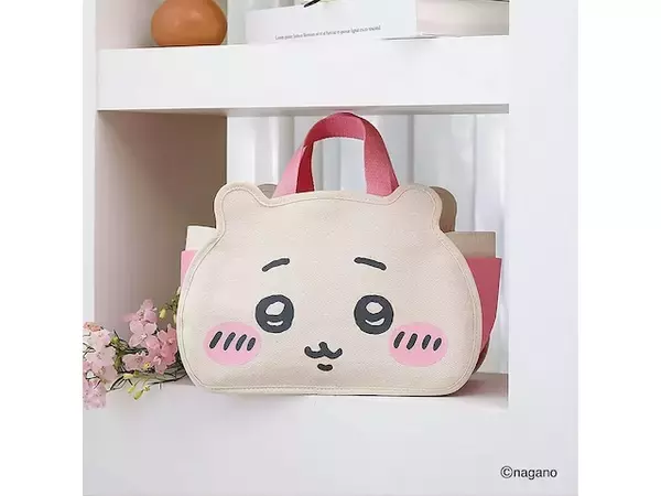 キャンバス地のちいかわが大人かわいい◎「インテリアトートバッグ」が付いてくる『CHIIKAWA INTERIOR TOTE BAG BOOK』は7月23日発売