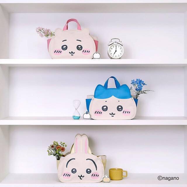 キャンバス地のちいかわが大人かわいい◎「インテリアトートバッグ」が付いてくる『CHIIKAWA INTERIOR TOTE BAG BOOK』は7月23日発売