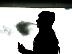 Q. 最近ニュースで耳にする「ゾンビたばこ」って何ですか？【薬学部教授が回答】