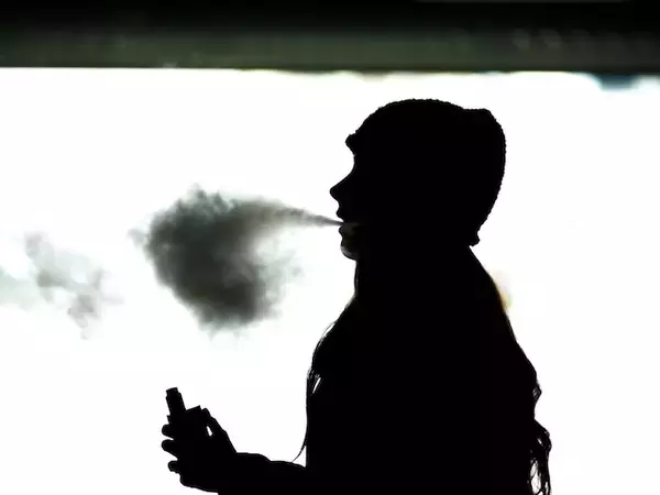 Q. 最近ニュースで耳にする「ゾンビたばこ」って何ですか？【薬学部教授が回答】