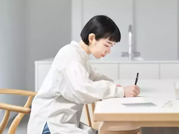 忙し過ぎる人は要注意！ 「マルチタスク」が脳を壊す？ 脳の健康を守る「やらないことリスト」の作り方