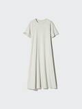 「2990円の万能ワンピ！【ユニクロ】楽ちんで涼しいTシャツワンピでつくる「40代の着回し夏コーデ」3選」の画像2