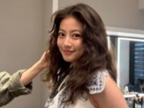 「スタイル素晴らしい」今田美桜、レースコーデで美脚を披露！ 「世界一美しい」「天使過ぎる笑顔」