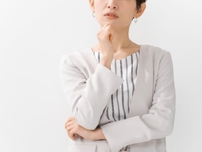 「私もしかして、老害？」若手社員との世代間ギャップに悩む50代女性。自己分析の末に「始めたこと」