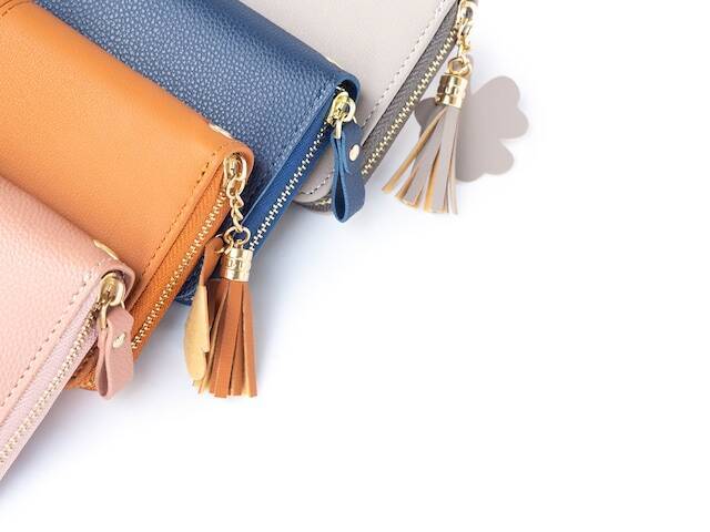 【2026年】財布のカラー＆デザインで金運アップ！ 使い始めにいい「最強開運日」はいつ？