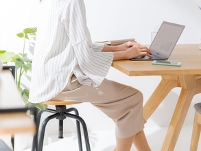 金融資産4900万円「自分をすり減らす働き方をしない」48歳フリーランス女性の住民税非課税生活