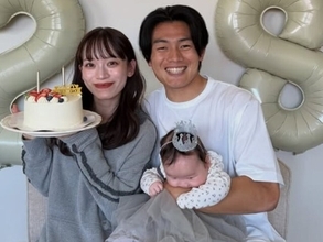 「幸せそう」サッカー日本代表・上田綺世、28歳バースデーの家族ショット！ 「ベビちゃんも可愛さ増し増し」