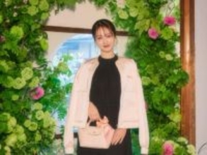 「大変色っぽくなりましたね」谷まりあ、美脚ショットに反響「可愛すぎて眩しくて見れない」「足綺麗」