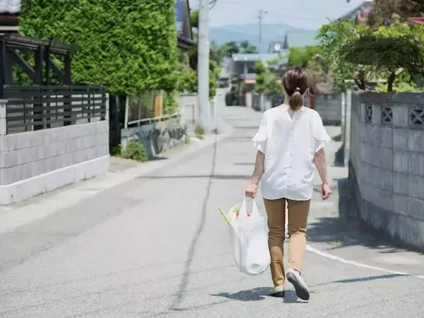 「たまには外で食べたい」子どもに言われ心が揺れるけど…51歳女性が“外食費”の節約を続ける理由