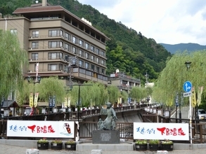 【岐阜県】温泉街の食べ歩きも楽しい“岐阜ならでは”の地「下呂温泉」の魅力とは？
