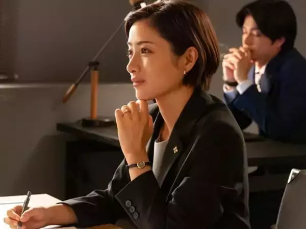 「完璧なフェイスライン」男性が選んだ“横顔が美しいと思う30代女性俳優”ランキング！ 2位「石原さとみ」、1位は？【2026年調査】