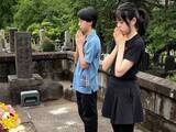 「「明日は麻央の祥月命日」市川團十郎、長女＆長男に亡き妻・麻央さんのお墓参りを依頼「美しい姿ですね」」の画像1