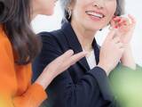 「老いて「雑に扱われる人」には理由がある。林真理子が語る、70代から冷遇されないための「品格」」の画像1