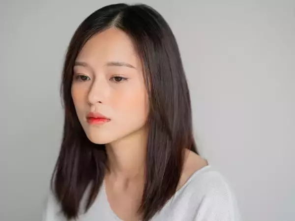 「一人暮らしをする理由もない」27歳女性、年収400万円。「もっと頼って欲しい」と感じる実家暮らしの家計事情