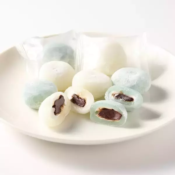 「【無印良品】もちもち食感がたまらない！ 新作「ひとくち大福 チョコミント＆チョコ」登場」の画像