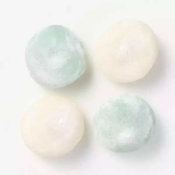 「【無印良品】もちもち食感がたまらない！ 新作「ひとくち大福 チョコミント＆チョコ」登場」の画像