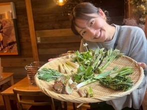 「熊に気をつけて〜」佐々木希、家族で山菜採りへ！ 「シンプルでここまで可愛いの凄すぎます」
