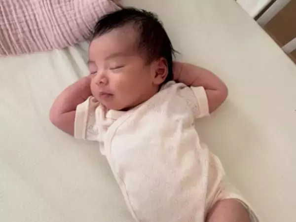 「超美形BABY」堂安律の美人妻、出産を報告！ 「とっても美人さん」「なんて可愛いお子様でしょうか」