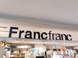 「「毎年買い替えたくなるくらいかわいい」Francfranc（フランフラン）のハンディファンが人気。推し活にも使えるカラバリ」の画像1