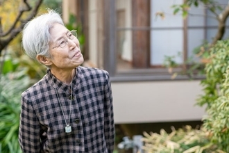 貯金150万円「近所を散歩して、たまに今川焼きを食べるのが楽しみ」65歳女性1人の年金暮らし