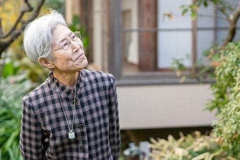 貯金150万円「近所を散歩して、たまに今川焼きを食べるのが楽しみ」65歳女性1人の年金暮らし