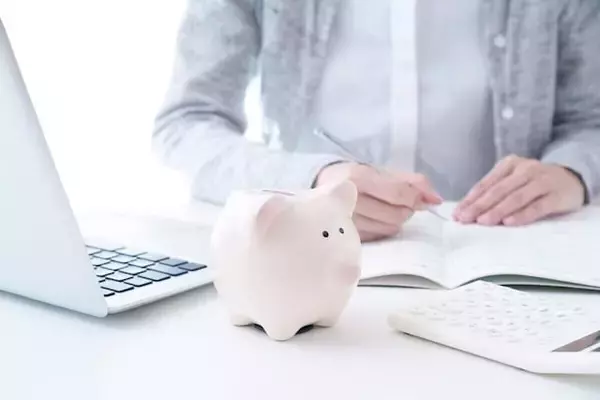 月12万円のパートで5年間働くと、年金はいくら増えますか？