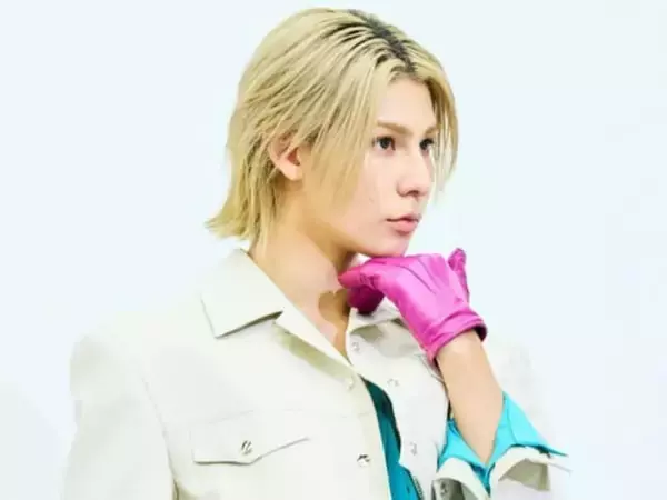 「国宝になっちゃってるよ」ラウール、MVの美しいオフショット公開！ 「内臓何処にしまってますか？」