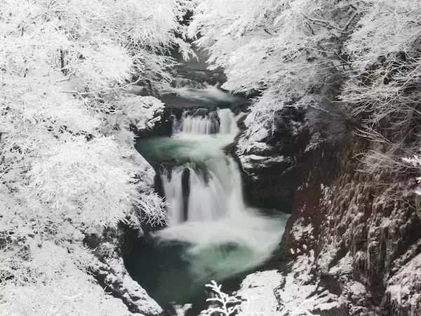 冬に行きたい「宮城県の滝」ランキング！ 2位「鳳鳴四十八滝」を抑えた1位は？【2026年調査】