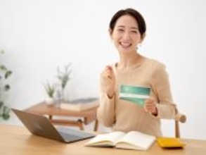 昭和37年2月生まれの女性。特別支給の老齢厚生年金はいつまで受け取れるのでしょうか？