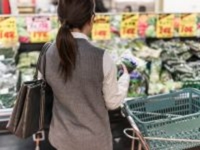 価格が3倍になり「さすがに購入できず…」年収300万円・40歳女性が物価高で“泣く泣く断念”したもの