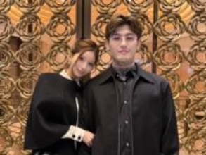 「美男美女」平本蓮、結婚記念日に美人妻と密着ショット公開「愛妻家なのが好感度高い」「お似合い」